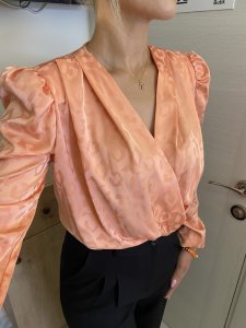 KRUVAZE YAKA BODYSUİT SOMON